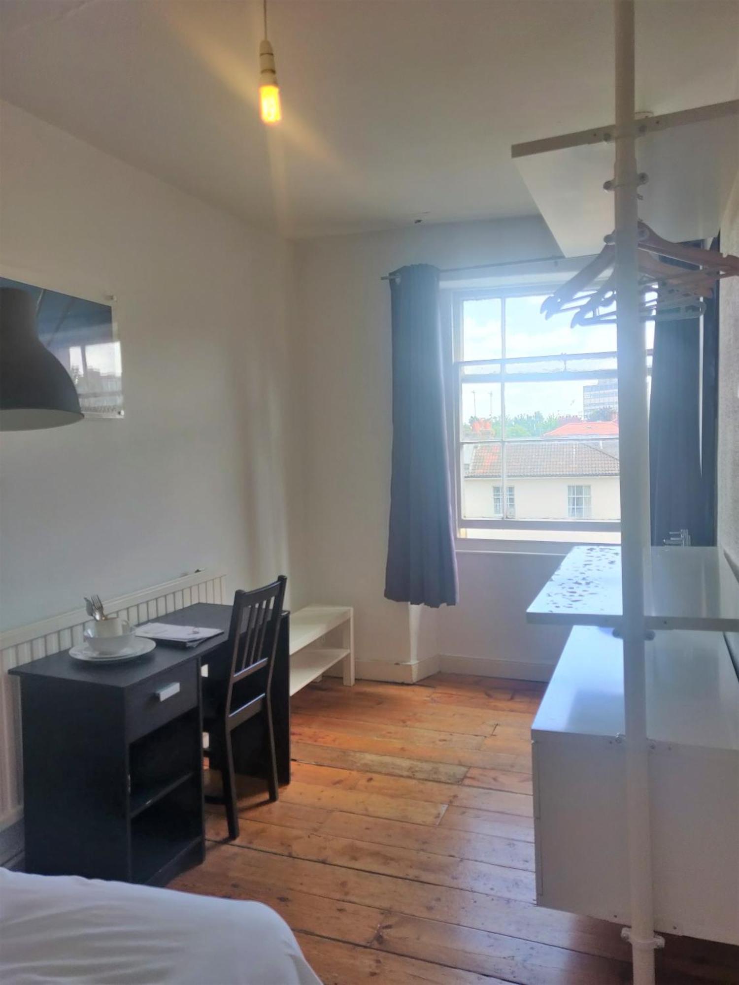 Arlington Villas Townhouse - By Clifton Short Lets Бристол Стая снимка